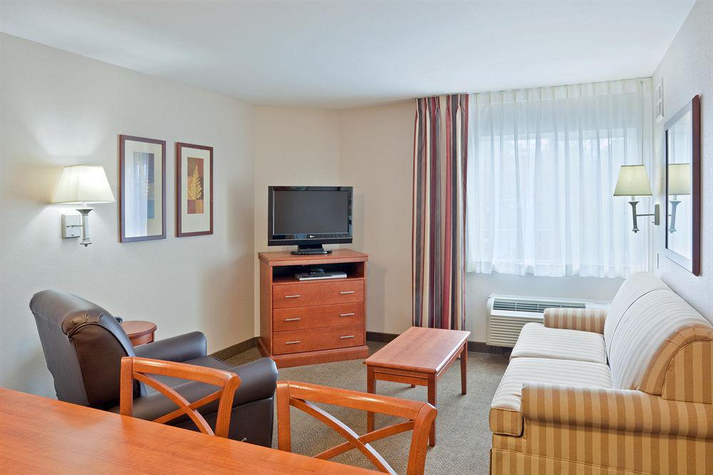 Candlewood Suites Oak Harbor, An Ihg Hotel Habitación foto